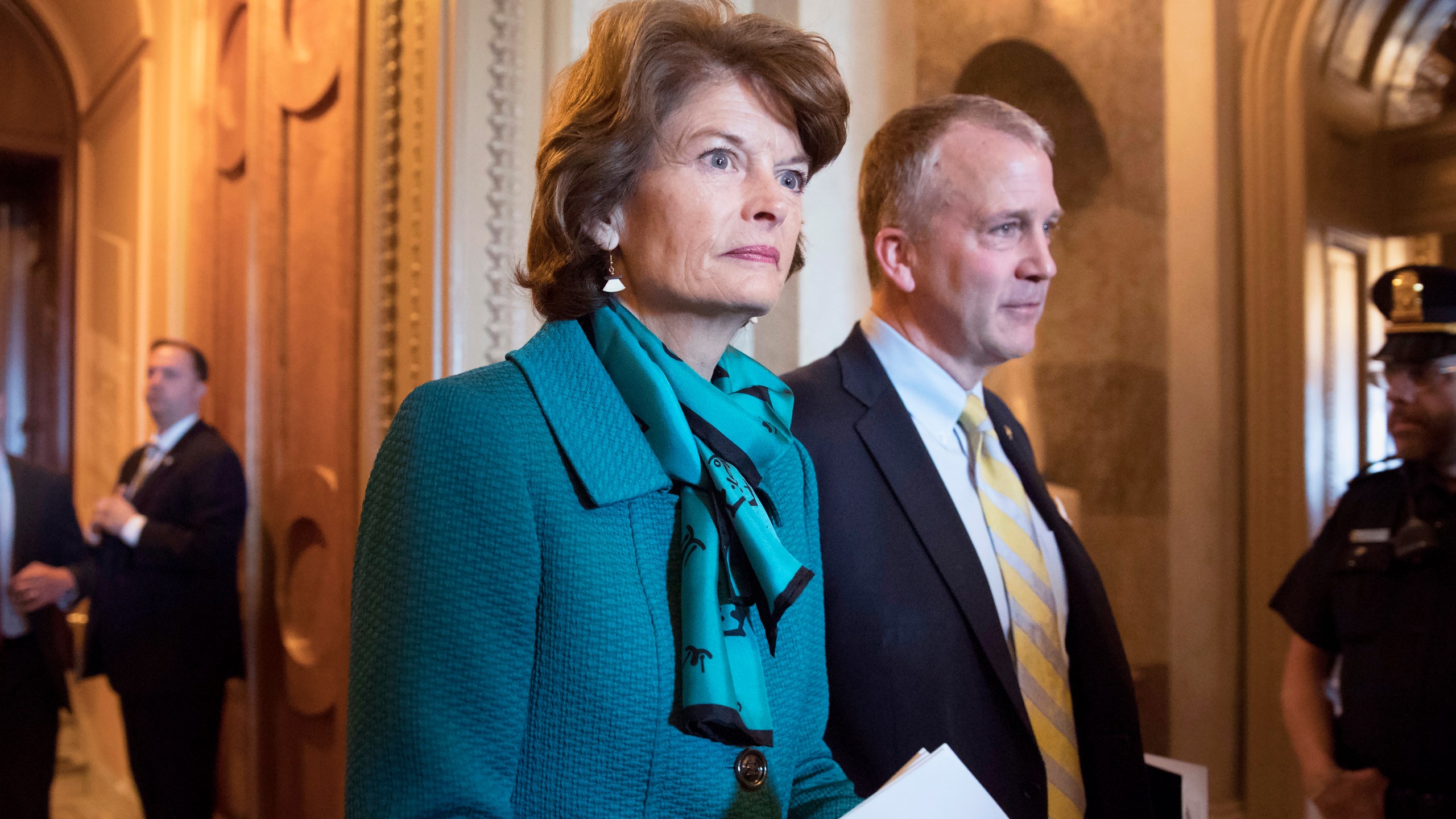 Lisa Murkowski, Dan Sullivan