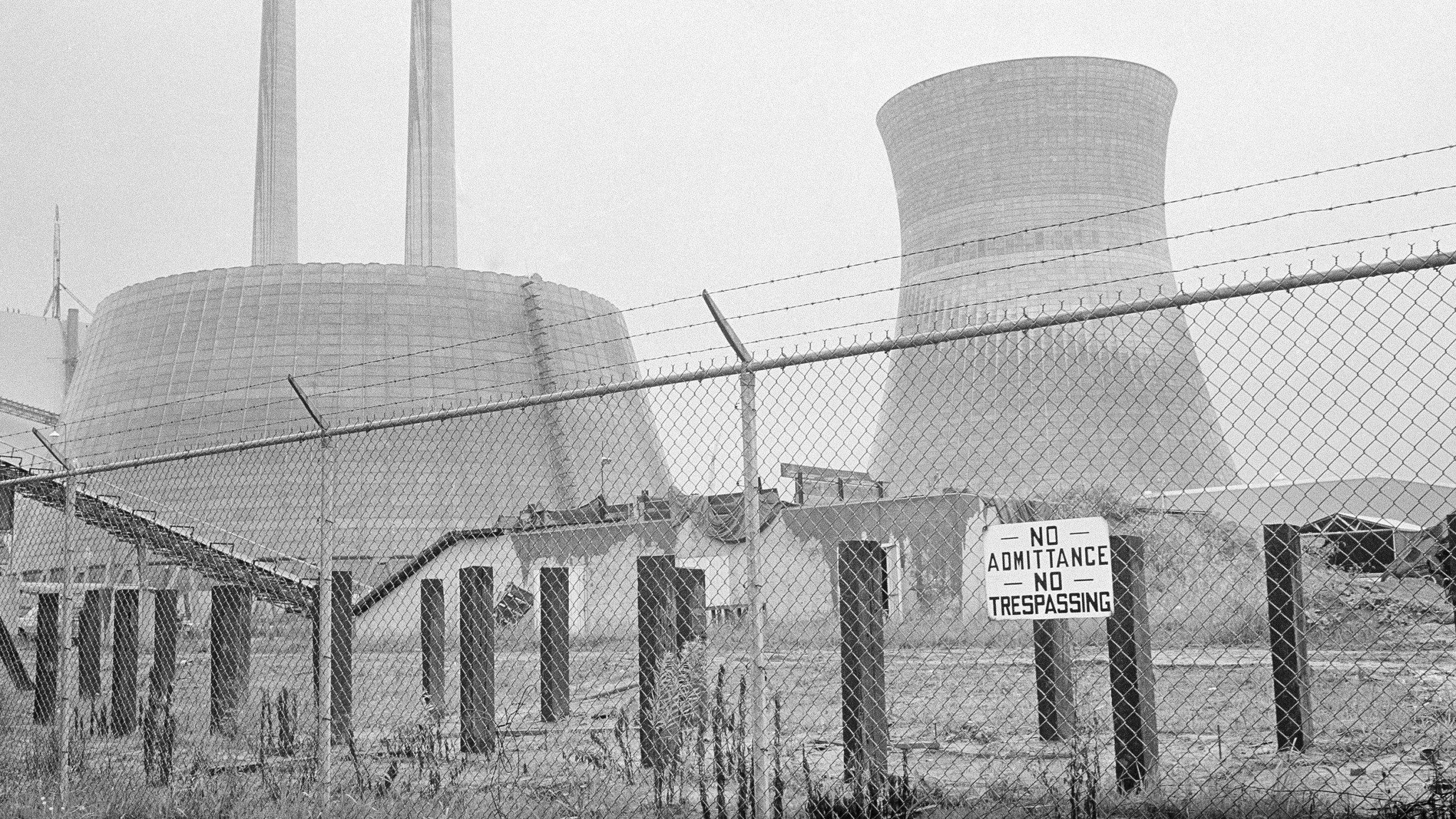 FILE - The Pleasants Power station at Willow Island, West Virginia is shown Aug. 7, 1978. West Virginia regulatory authorities are on a tight timeline to rule on a proposal that would temporarily keep the lights on the coal-fired power plant now slated for June closure. (AP Photo/File)