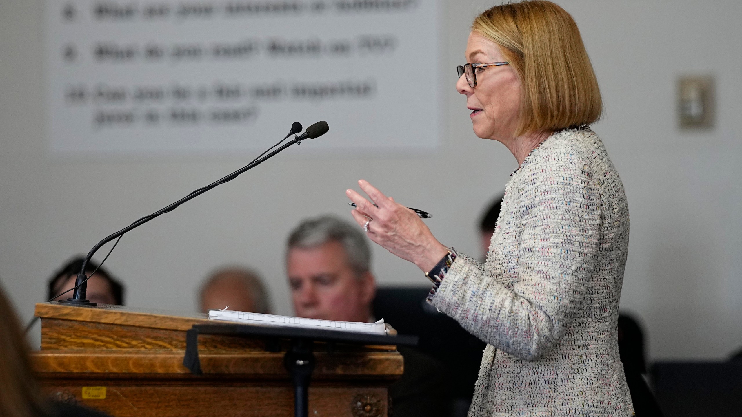 Jane Raskin, attorney from the Colorado Republican State Central Committee, cross examines a witness during a hearing for a lawsuit to keep former President Donald Trump off the state ballot in court Wednesday, Nov. 1, 2023, in Denver. (AP Photo/Jack Dempsey, Pool)